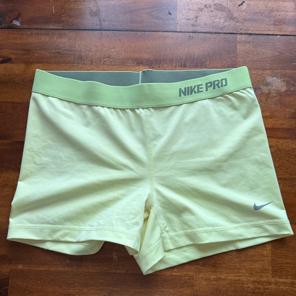 Nike Yellow Athletic Shorts for Performance